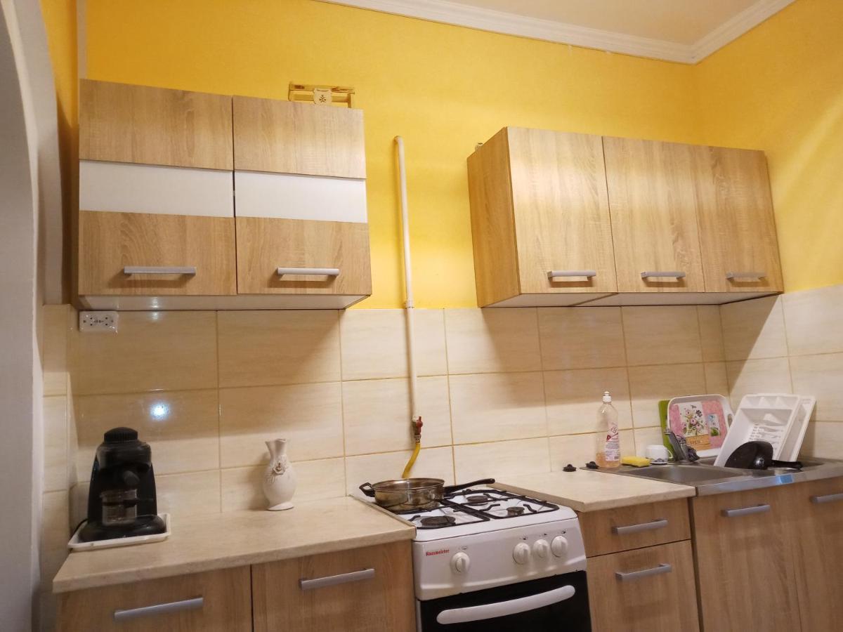 Napsugar Apartmanhaz Balatonlelle Luaran gambar