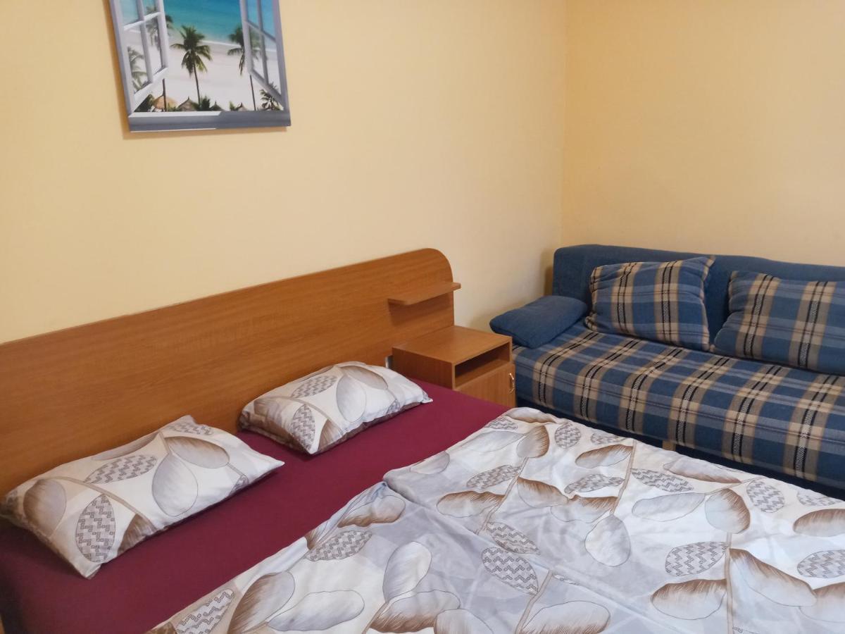 Napsugar Apartmanhaz Balatonlelle Luaran gambar