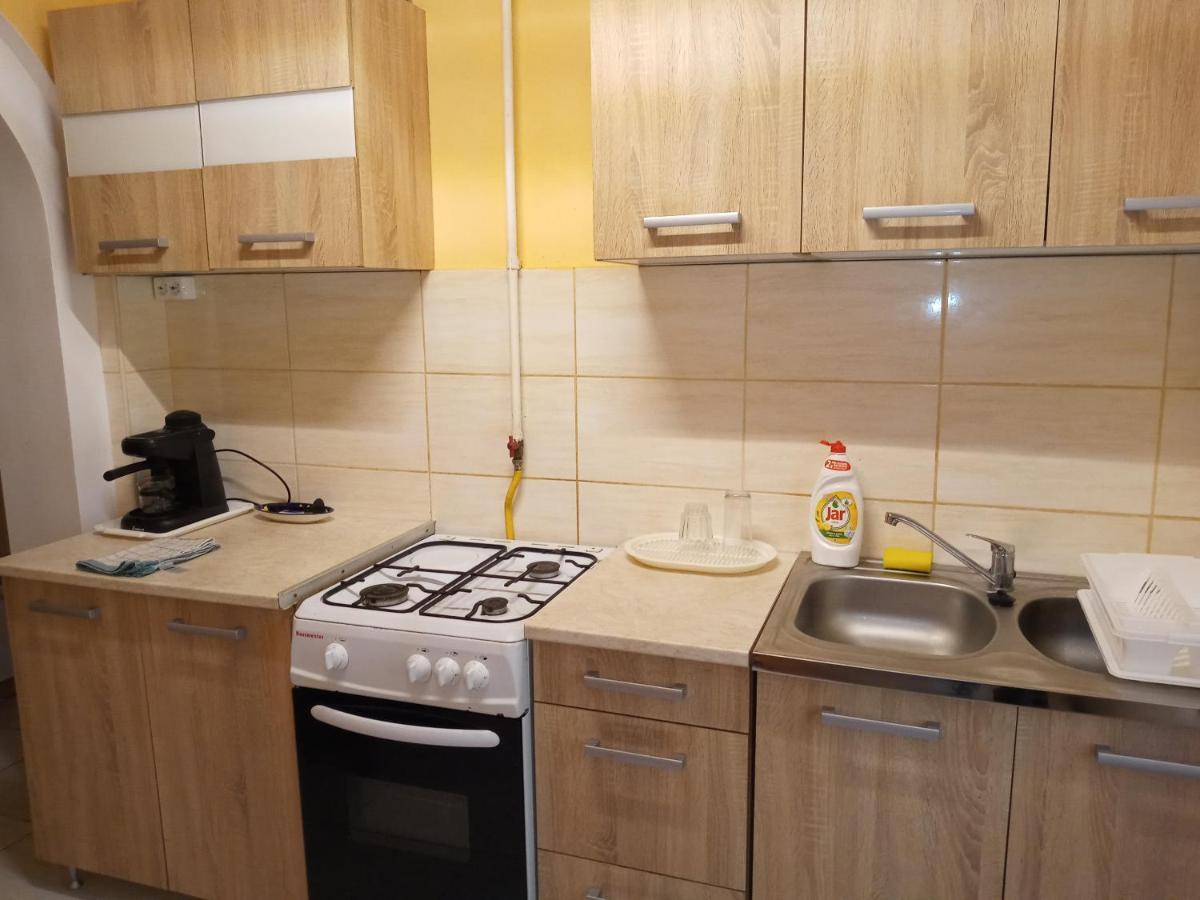 Napsugar Apartmanhaz Balatonlelle Luaran gambar